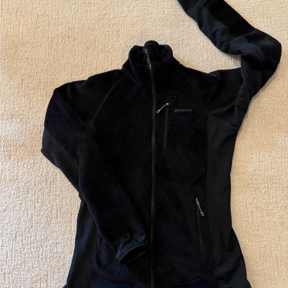 Patagonia Women’s R2 Jacket - Large